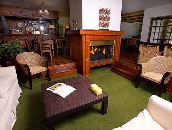 Hosteria Hostal Del Esquiador San Martin de los Andes Exterior photo